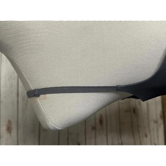 Victoria's Secret Very Sexy silver padded demi bra Size 34C - Picture 4 of 8